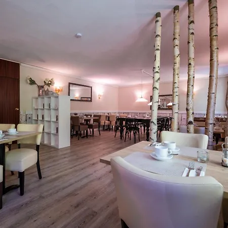 Waldkur Hotel 3*